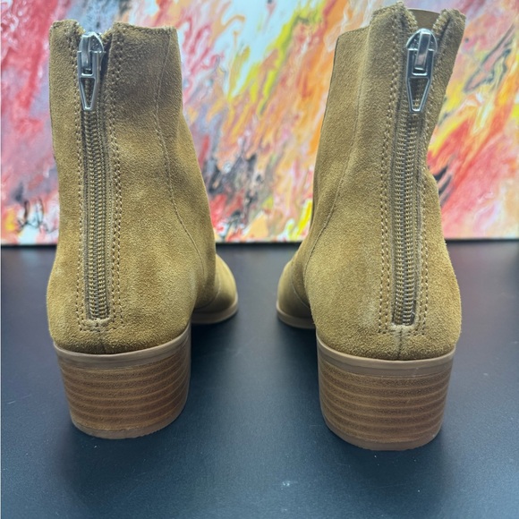 Suede Dolce Vita Avela Booties Camel SZ7 - Picture 9 of 13